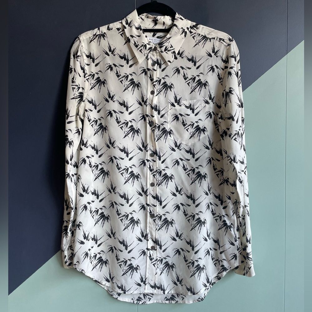 Equipment Ivory/Black Bamboo Patterned Silk Button-Down, Size XS (READ)
